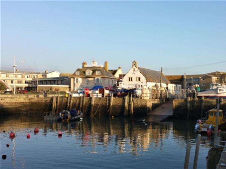 The Boardwalk Vila West Bay Exterior foto